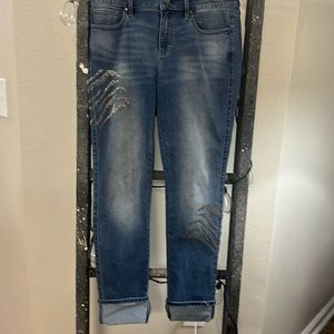 White House Black Market boyfriend jeans slim fit. Beaded design on both legs